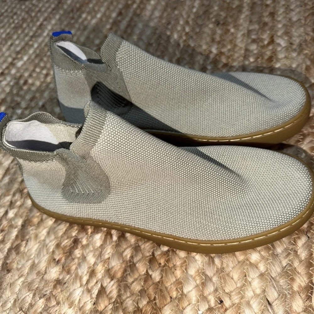 NEW Rothy's Boot Chelsea Light Tan Sage Women's Shoes Flats Slip Ons Size 7.5